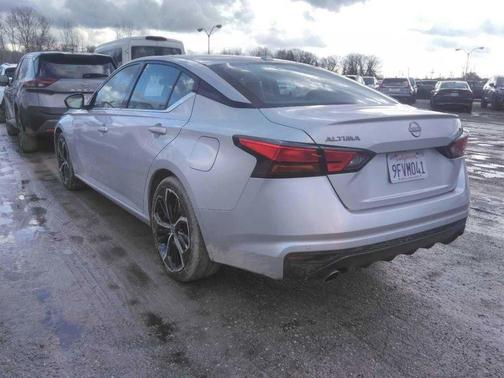 2023 Nissan Altima SR FWD