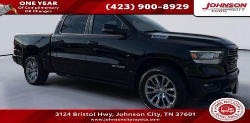 Diamond Black Crystal Pearlcoat 2023 RAM 1500 Laramie