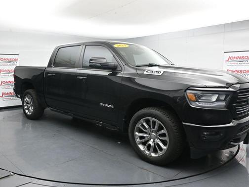 Diamond Black Crystal Pearlcoat 2023 RAM 1500 Laramie
