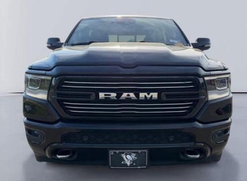 Diamond Black Crystal Pearlcoat 2023 RAM 1500 Laramie