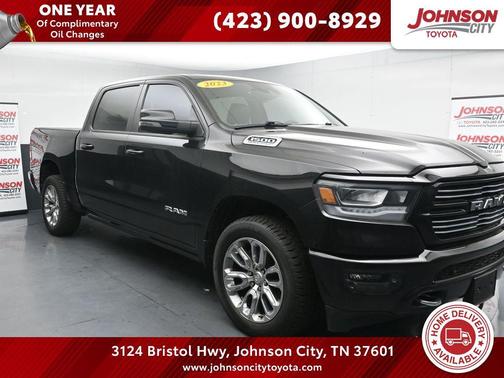 Diamond Black Crystal Pearlcoat 2023 RAM 1500 Laramie