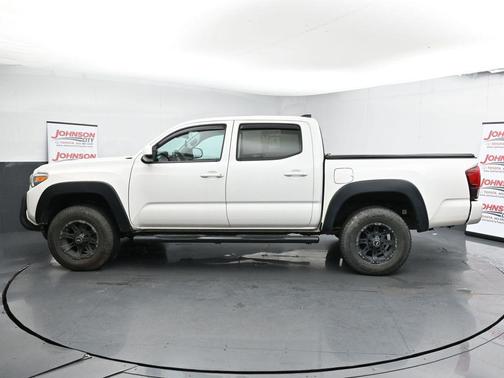 2020 Toyota Tacoma SR