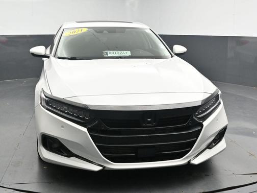 Platinum White Pearl 2021 Honda Accord Touring 2.0T