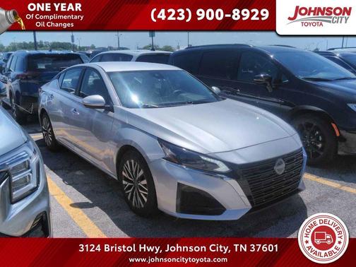 Brilliant Silver Metallic 2024 Nissan Altima 2.5 SV