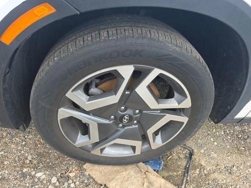 Hyper White 2023 Hyundai PALISADE Limited