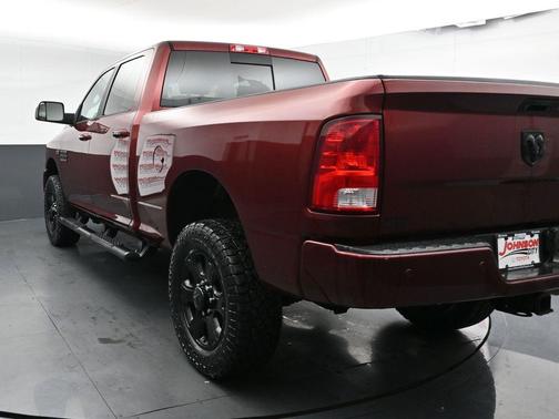 2017 RAM 2500 Big Horn Crew Cab 4x4 6'4' Box