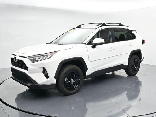 Super White 2021 Toyota RAV4 XLE
