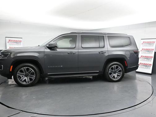 Baltic Gray Metallic Clearcoat 2024 Jeep Wagoneer Series I 4x4