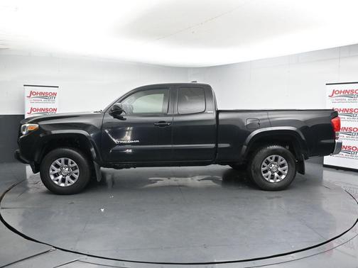 Black 2017 Toyota Tacoma SR5