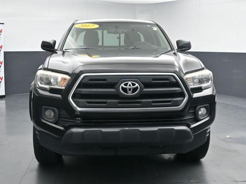 Black 2017 Toyota Tacoma SR5