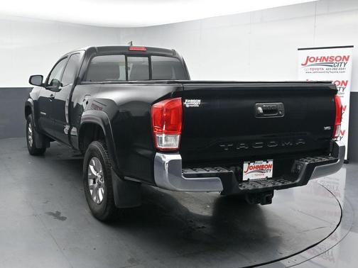Black 2017 Toyota Tacoma SR5