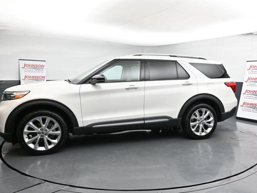 2022 Ford Explorer Platinum