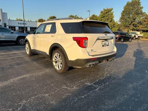 2022 Ford Explorer Platinum
