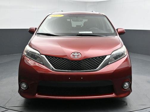 2017 Toyota Sienna SE