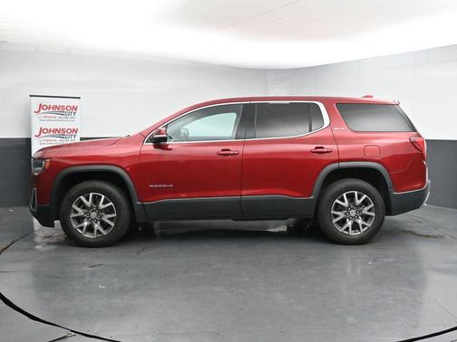 Cayenne Red Tintcoat 2022 GMC Acadia FWD SLE