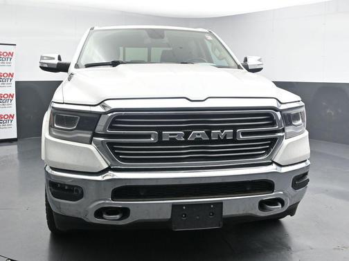 Bright White Clearcoat 2020 RAM 1500 Laramie