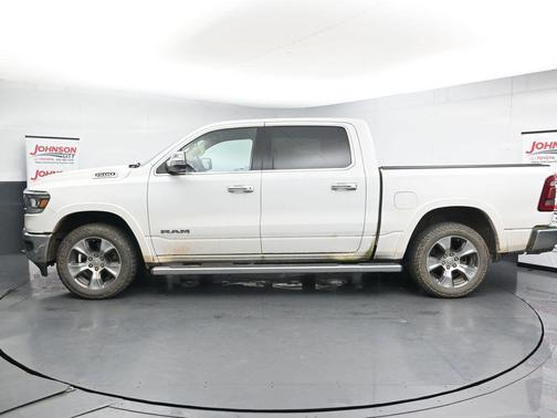 Bright White Clearcoat 2020 RAM 1500 Laramie