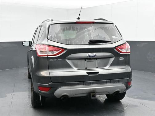 Magnetic 2015 Ford Escape SE