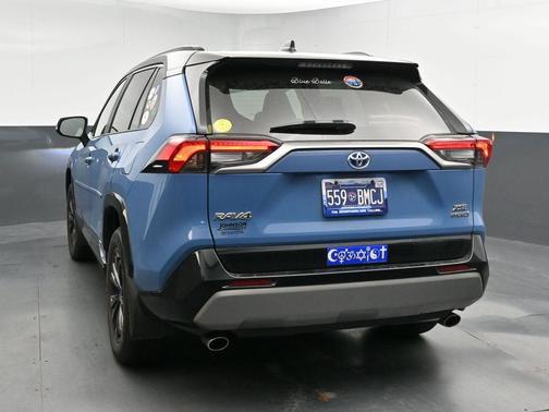 2024 Toyota RAV4 Hybrid SE