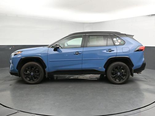 2024 Toyota RAV4 Hybrid SE
