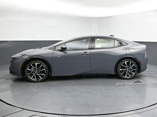 2025 Toyota Prius Plug-In Hybrid XSE Premium