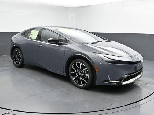 2025 Toyota Prius Plug-In Hybrid XSE Premium