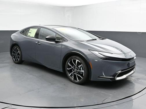 2025 Toyota Prius Plug-In Hybrid XSE Premium