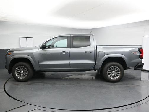 Sterling Gray Metallic 2023 Chevrolet Colorado LT