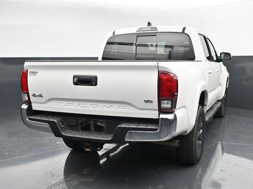 Ice Cap 2023 Toyota Tacoma SR5