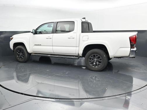 Ice Cap 2023 Toyota Tacoma SR5