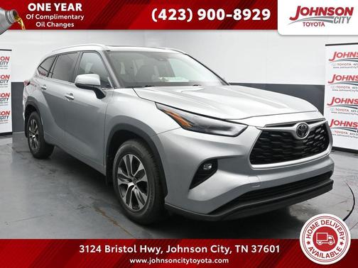 Celestial Silver Metallic 2023 Toyota Highlander XLE