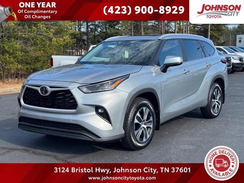 Celestial Silver Metallic 2023 Toyota Highlander XLE