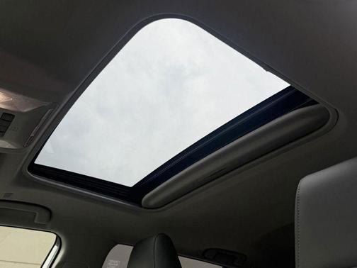 Wind Chill Pearl 2024 Toyota RAV4 Hybrid SE