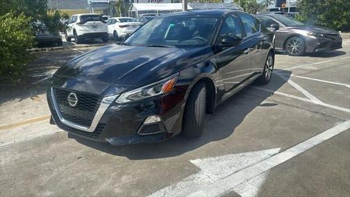 2022 Nissan Altima 2.5 SV