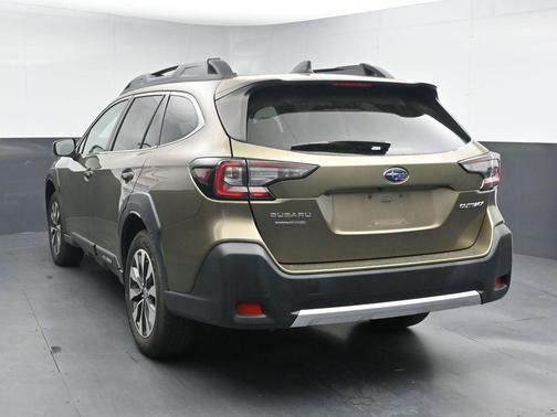 Autumn Green Metallic 2024 Subaru Outback Limited