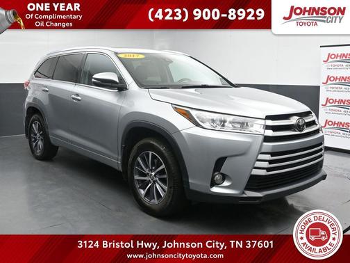 Celestial Silver Metallic 2017 Toyota Highlander XLE