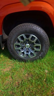Radiant Red Tintcoat 2023 Chevrolet Colorado Z71