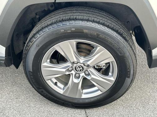 Silver Sky Metallic 2024 Toyota RAV4 XLE