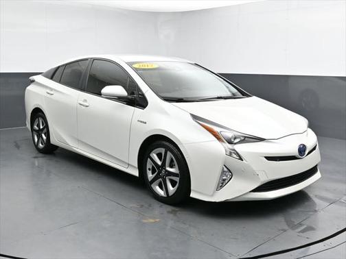 2017 Toyota Prius Three Touring