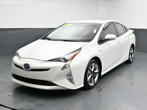 2017 Toyota Prius Three Touring