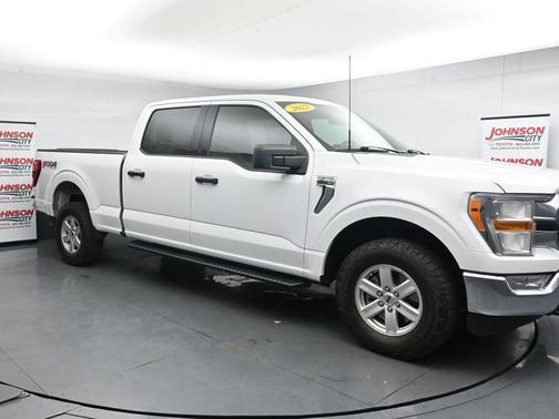 Oxford White 2022 Ford F-150 XLT