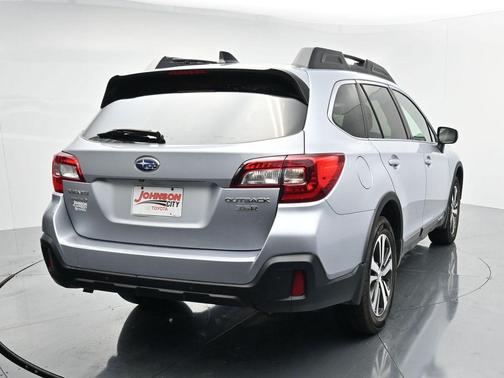 Ice Silver Metallic 2019 Subaru Outback 3.6R Limited