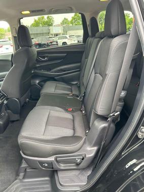 Crystal Black Silica 2023 Subaru Ascent Premium 8-Passenger