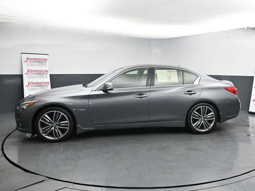 2016 INFINITI Q50 Hybrid Base