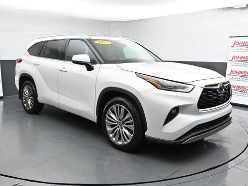 2022 Toyota Highlander Platinum
