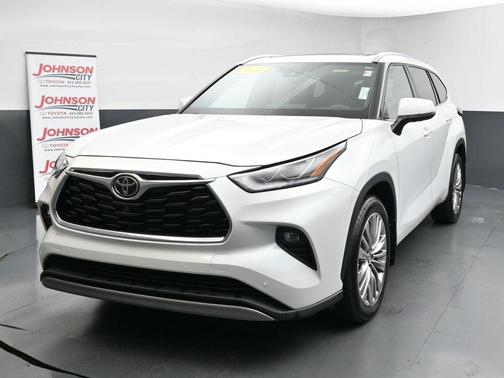 2022 Toyota Highlander Platinum