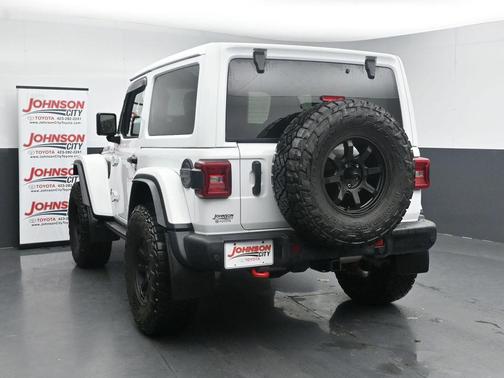 Bright White Clearcoat 2024 Jeep Wrangler Rubicon