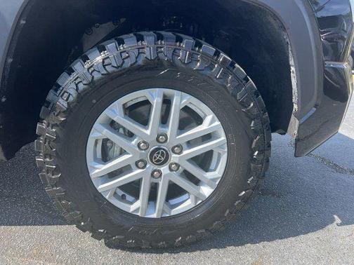 Midnight Black Metallic 2024 Toyota Tundra SR5