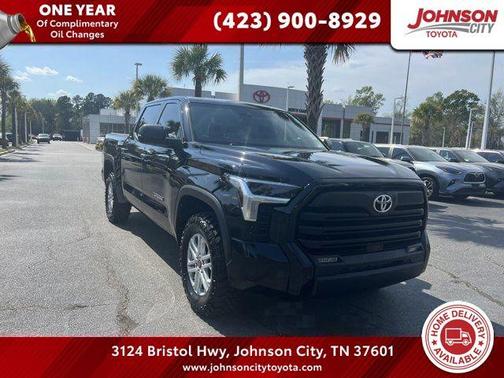 Midnight Black Metallic 2024 Toyota Tundra SR5