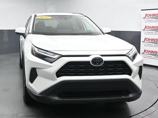 Ice Cap 2024 Toyota RAV4 XLE